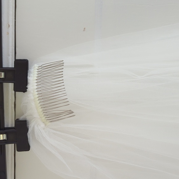 Veil - Picture 2 of 3